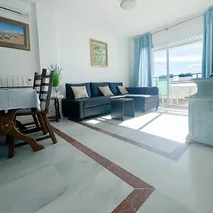 apartamento-2-dormitorios-primera-linea-de-playa.es-andalucia.com/