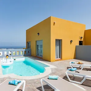 https://ocean-pearl-horizon.in-canary-islands.com